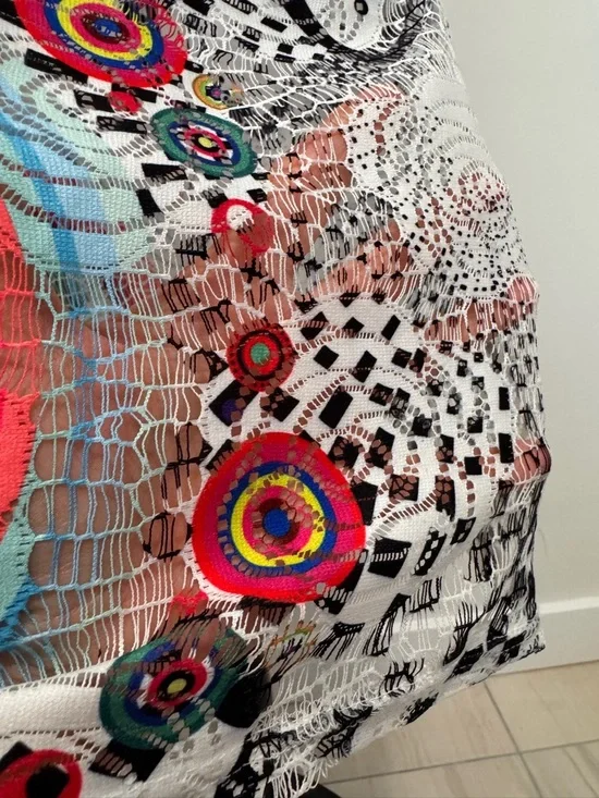 Papillon Blanc Multicolor Sleeveless Mandala Tunic with Black & White Accents - Picture 5 of 16